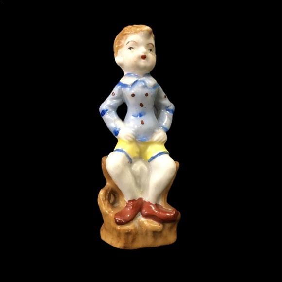 Vintage Porcelain Made in Japan Boy Figurine - Picture 2 of 11